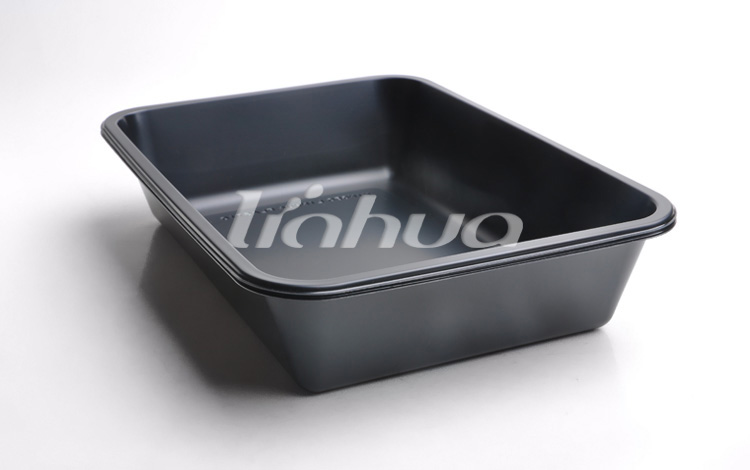 How does the precision of the edges and corners of Turned Edge Trays contribute to their structural integrity and ease of handling?